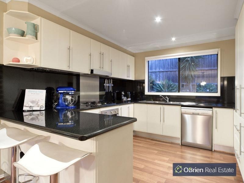 11 Timberside Drive, Beaconsfield VIC 3807