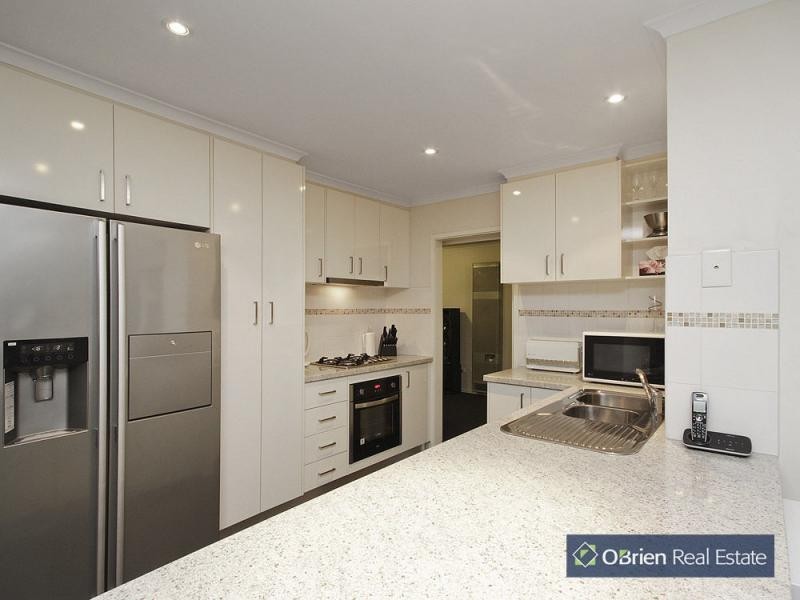 85 Mansfield Street, Berwick VIC 3806