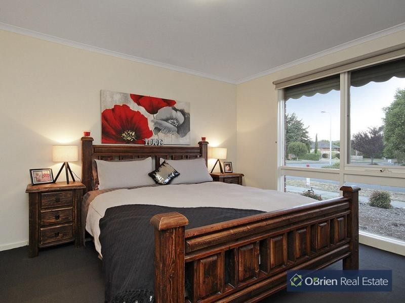 85 Mansfield Street, Berwick VIC 3806