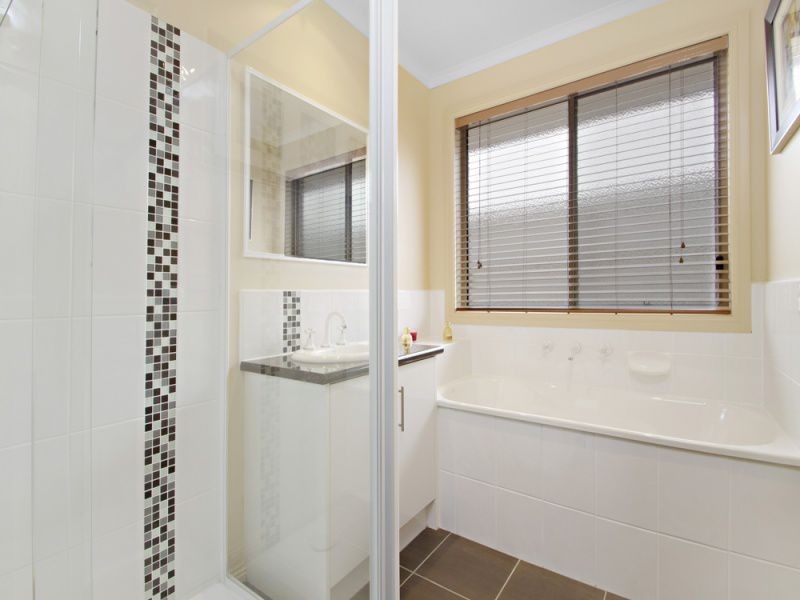 3 Sweet Gum Court, Pakenham VIC 3810