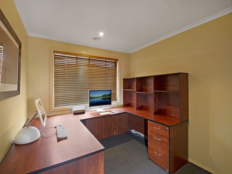 3 Sweet Gum Court, Pakenham VIC 3810