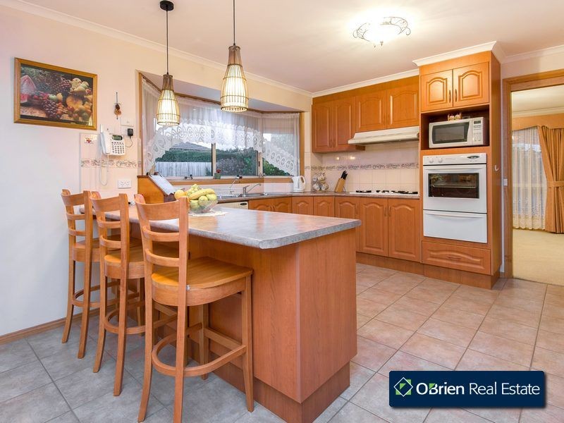6 Buttonwood Court, Narre Warren South VIC 3805