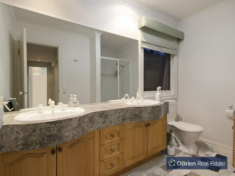 20 Greenland Drive, Drouin VIC 3818