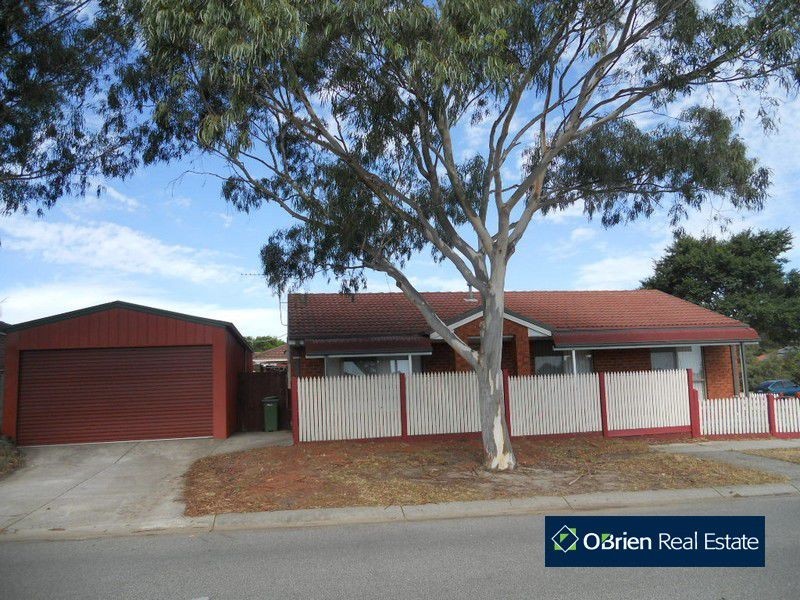 2 Tambo Way, Berwick VIC 3806