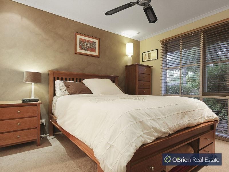 17 Lodge Crescent, Berwick VIC 3806