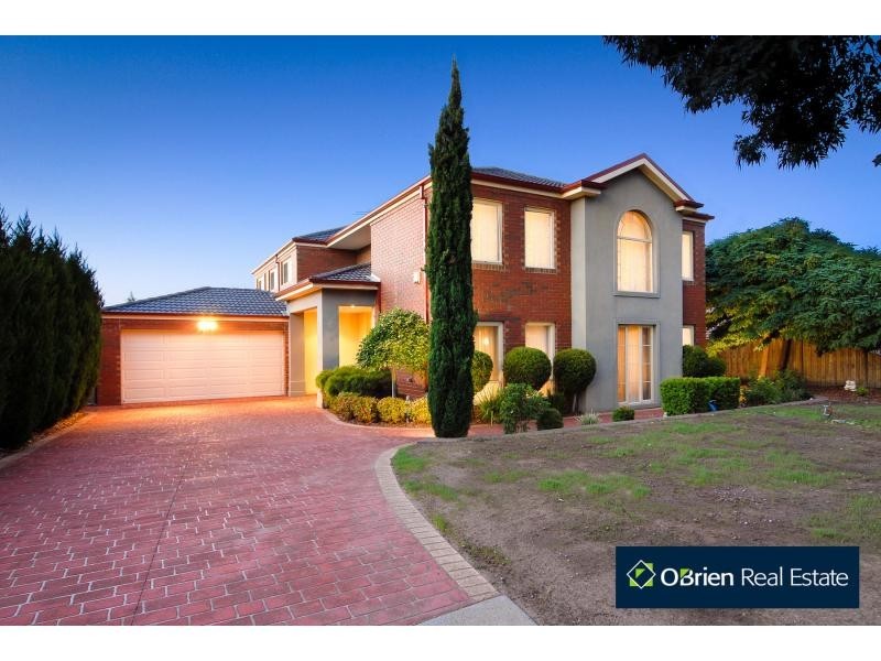 33 St Ives Drive, Narre Warren South VIC 3805