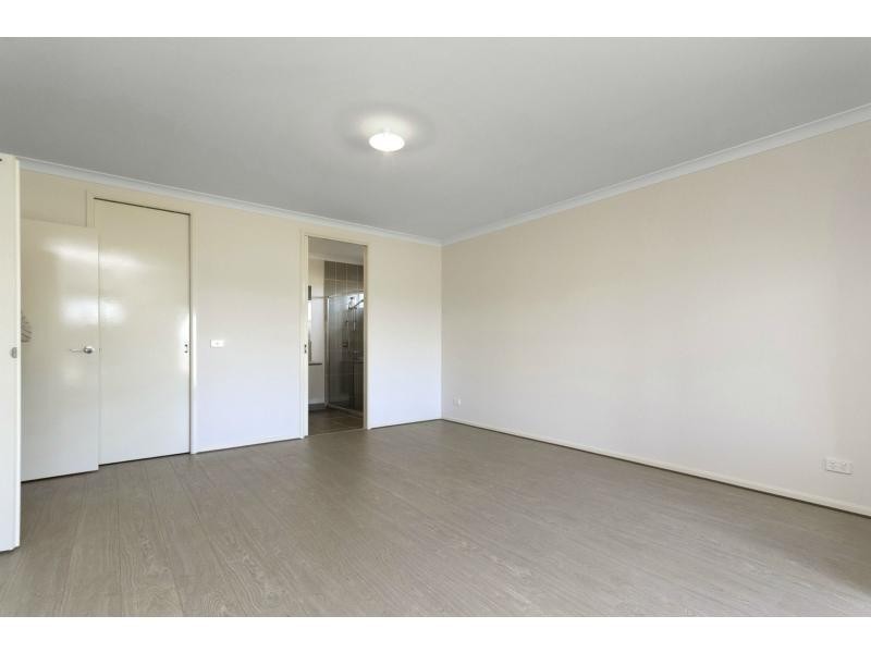 52 Waterside Drive, Pakenham VIC 3810