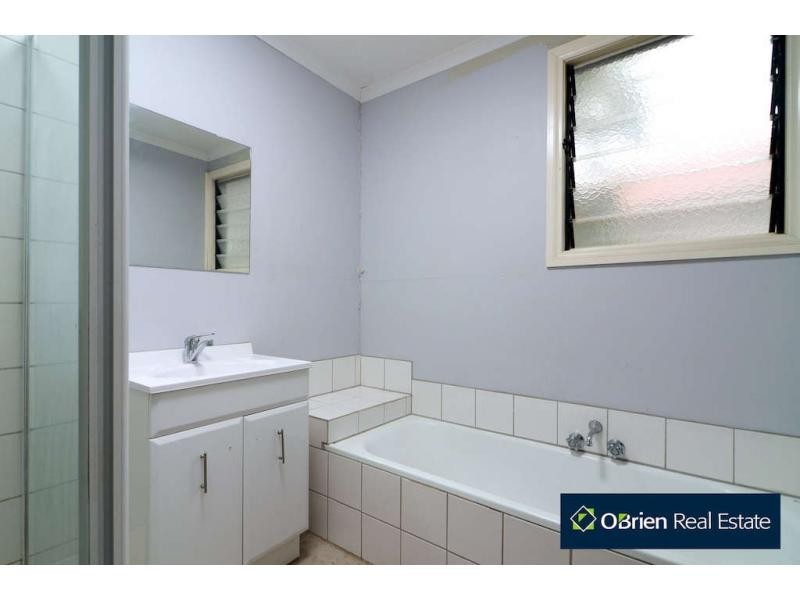 41 Lurline Street, Cranbourne VIC 3977