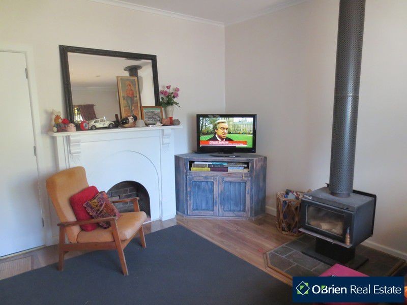 16 Salisbury Street, Lang Lang VIC 3984