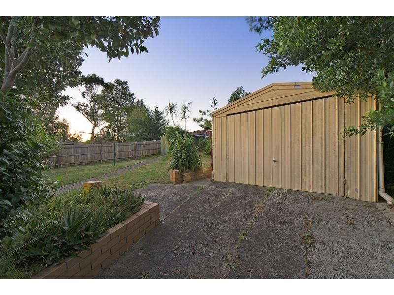 30 Saxonwood Drive, Narre Warren VIC 3805