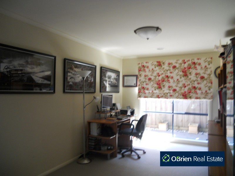 11 Eucumbene Drive, Berwick VIC 3806