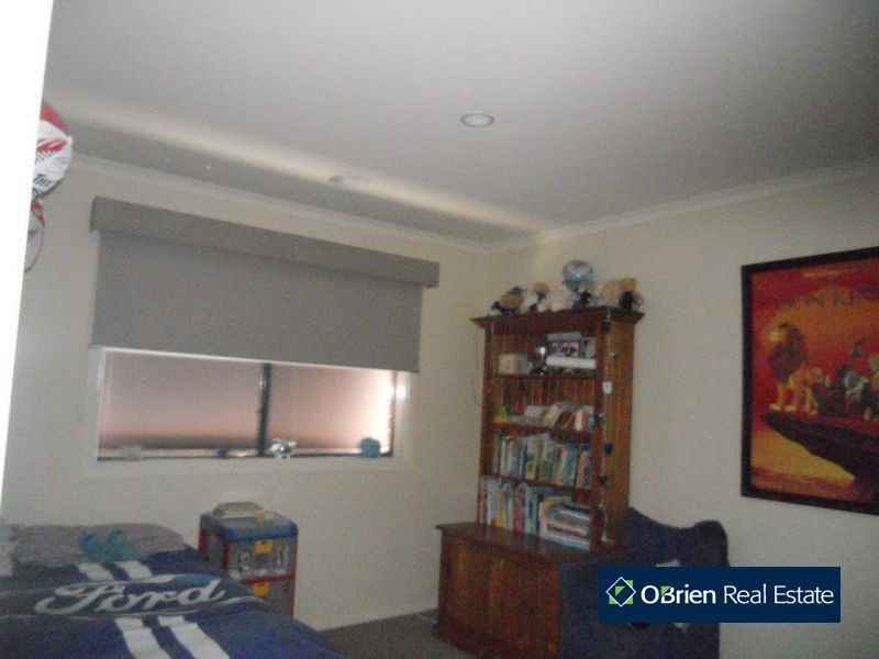 11 Eucumbene Drive, Berwick VIC 3806