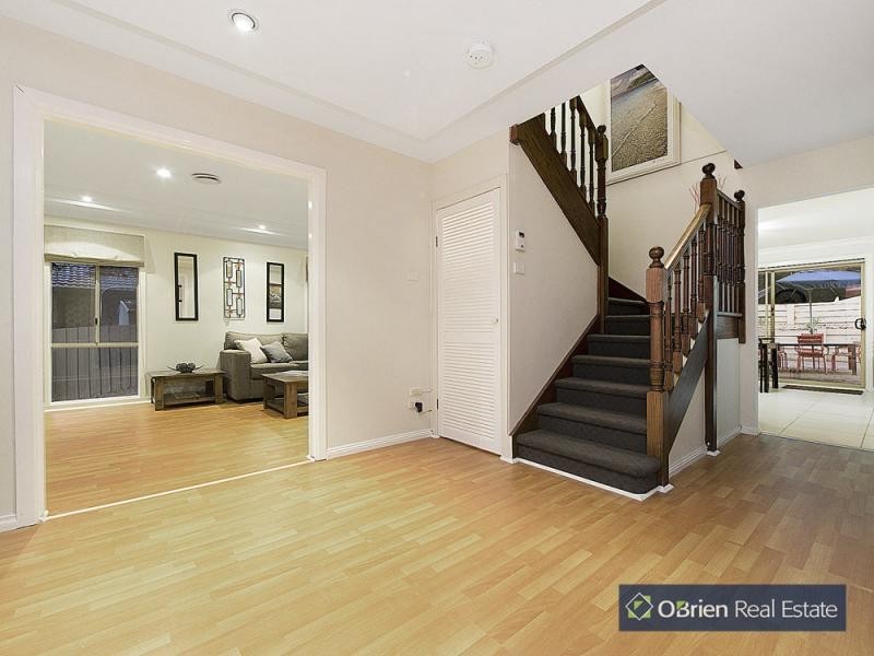 32 Blackwood Drive, Hampton Park VIC 3976