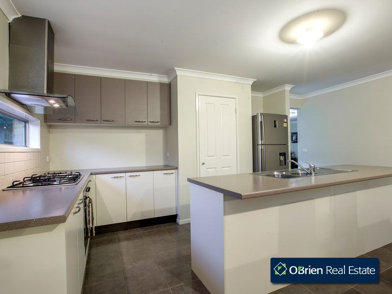 3 Osprey Court, Pakenham VIC 3810