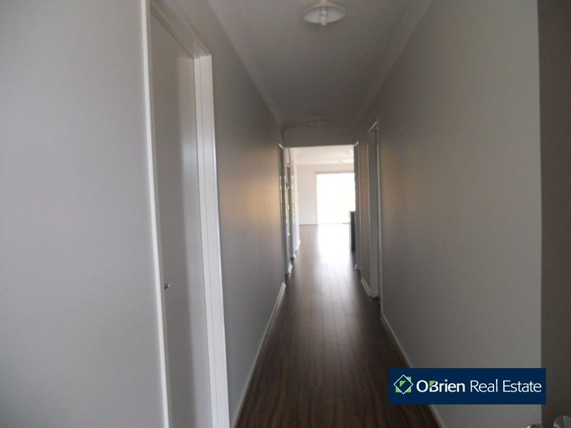 3 Amber Way, Officer VIC 3809