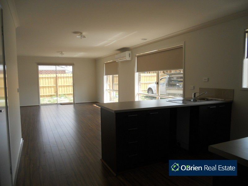 3 Amber Way, Officer VIC 3809