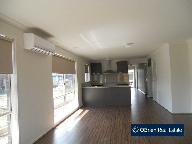 3 Amber Way, Officer VIC 3809