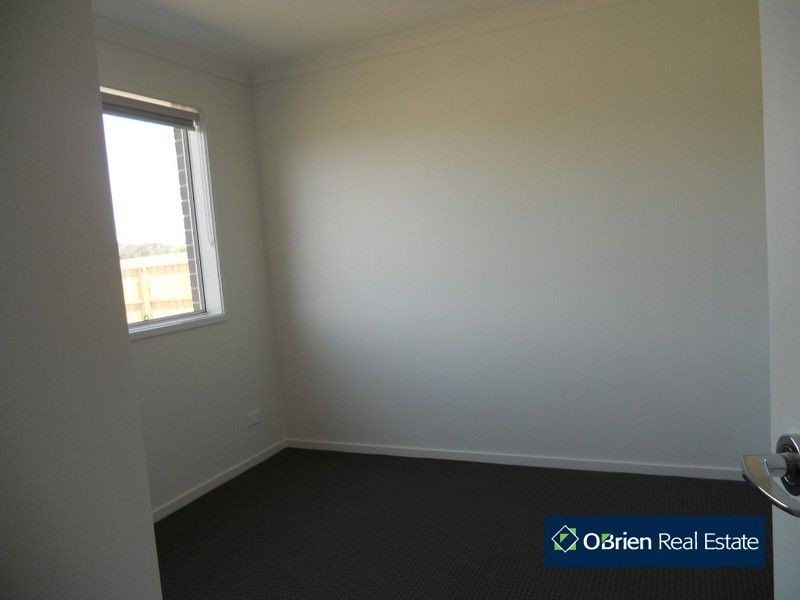 3 Amber Way, Officer VIC 3809