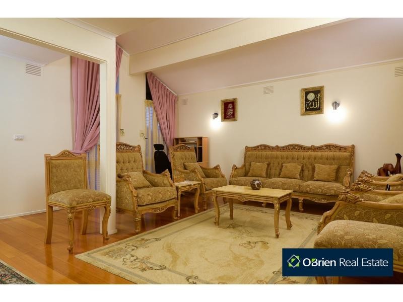 40 Mildura Crescent, Endeavour Hills VIC 3802