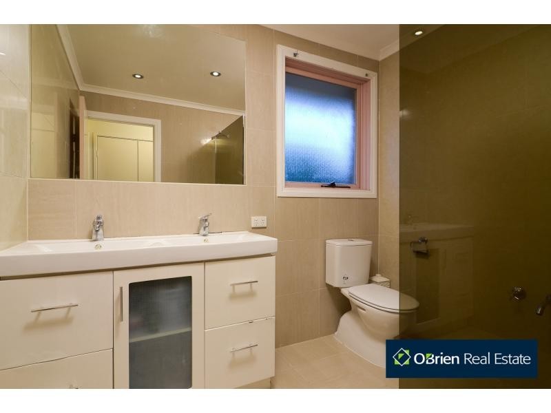 40 Mildura Crescent, Endeavour Hills VIC 3802