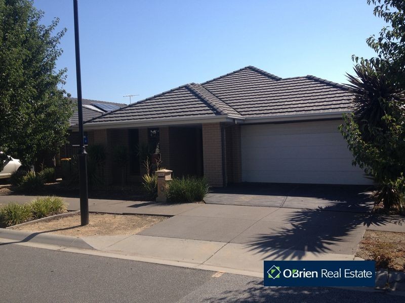 26 Downing Square, Pakenham VIC 3810
