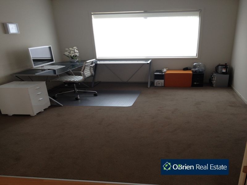 26 Downing Square, Pakenham VIC 3810