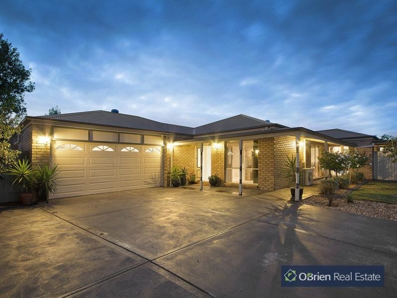 7 Pohlman Close, Pakenham VIC 3810