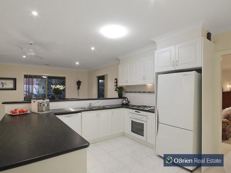 7 Pohlman Close, Pakenham VIC 3810