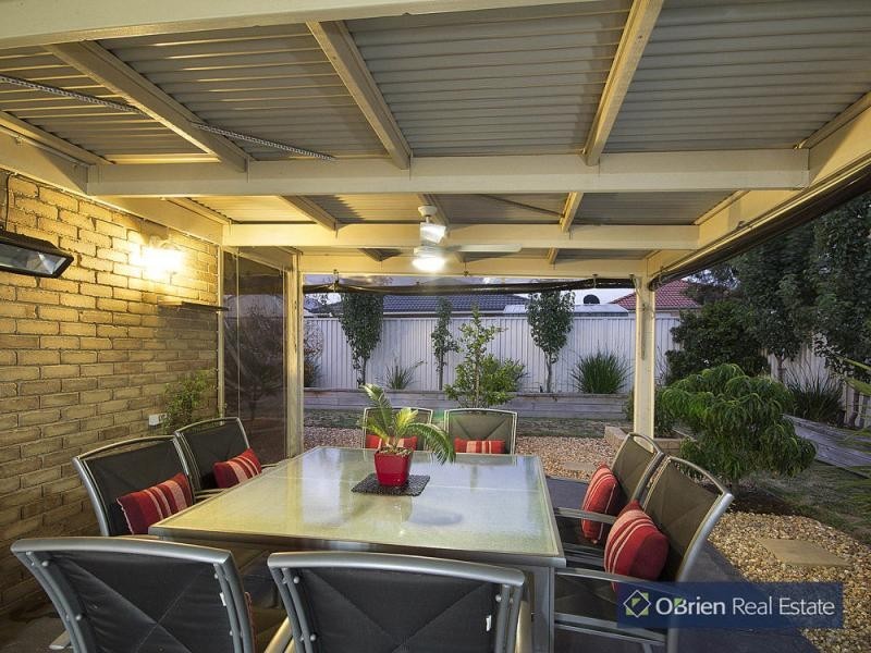 7 Pohlman Close, Pakenham VIC 3810