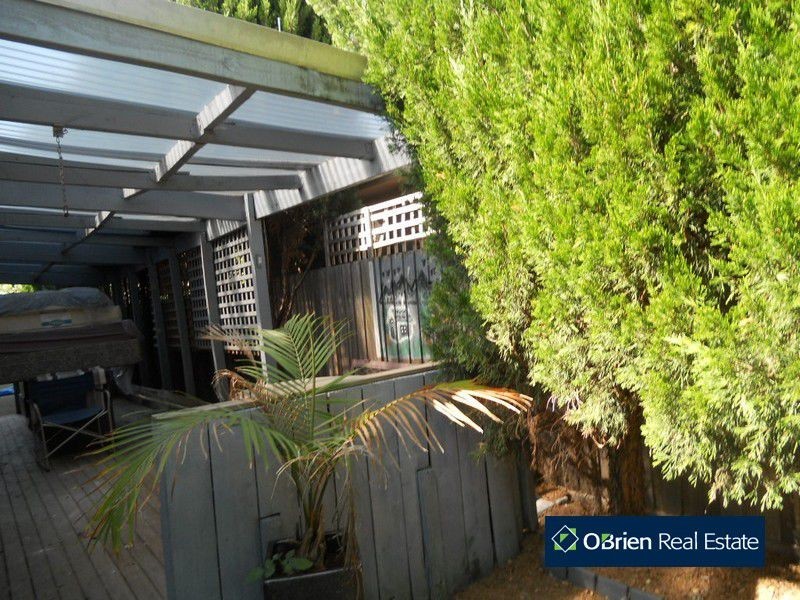 24 Homestead Road, Berwick VIC 3806