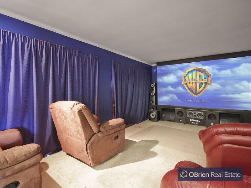 24 Leigh Court, Doveton VIC 3177