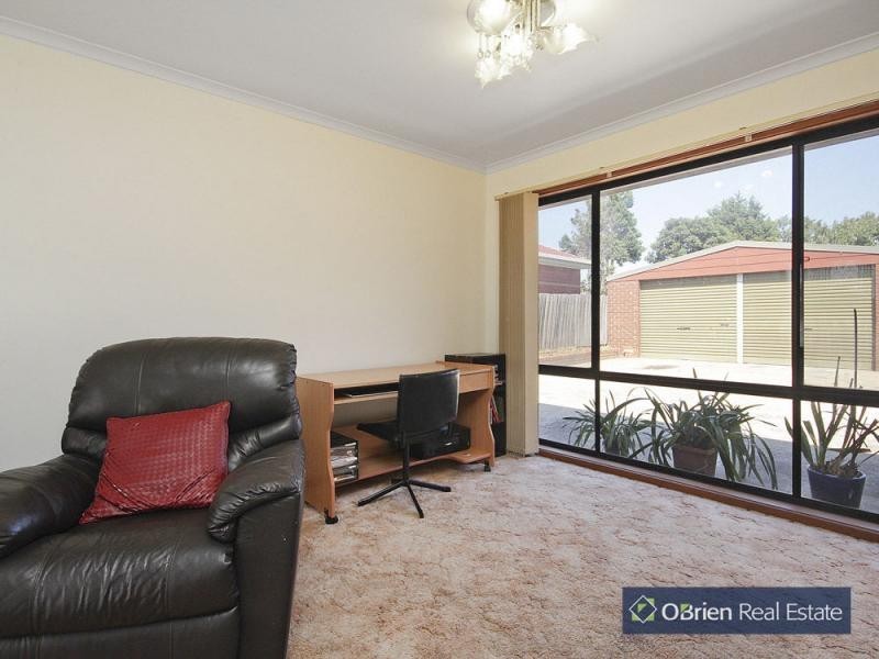 24 Leigh Court, Doveton VIC 3177