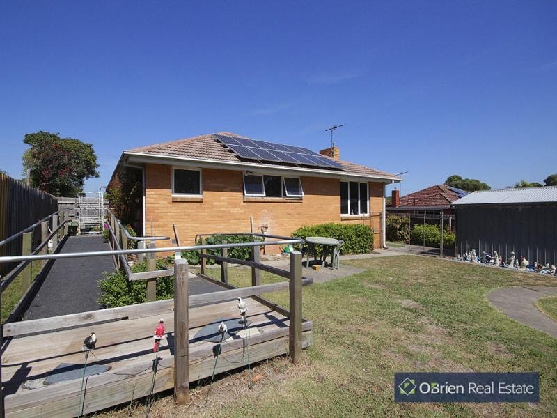 8 Butler Street, Eumemmerring VIC 3177