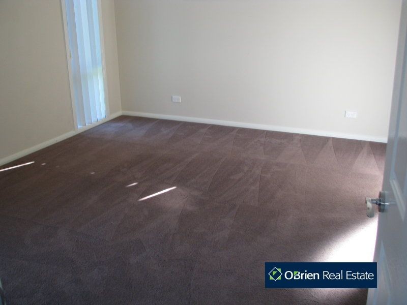 87 The Parkway, Pakenham VIC 3810