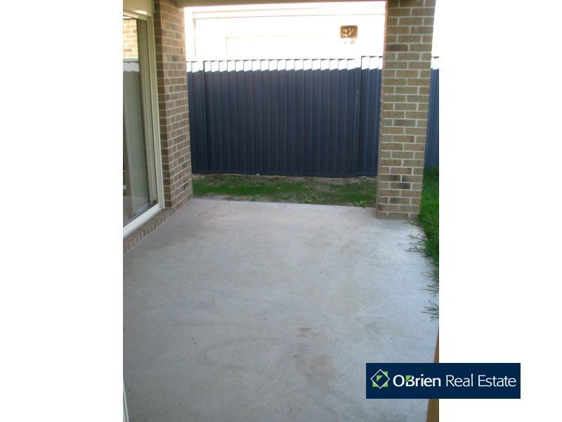 87 The Parkway, Pakenham VIC 3810