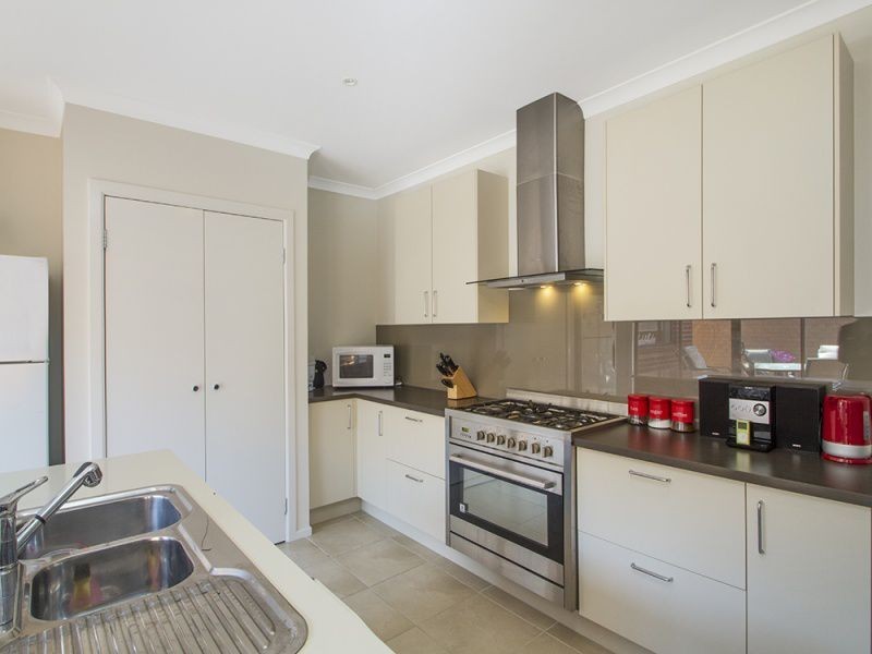 3 Kikuya Way, Cranbourne North VIC 3977