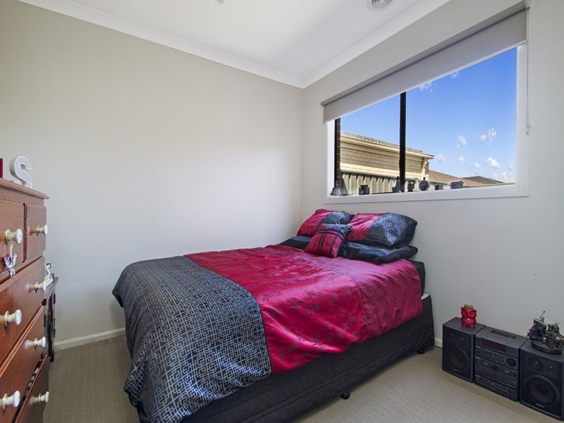 3 Kikuya Way, Cranbourne North VIC 3977