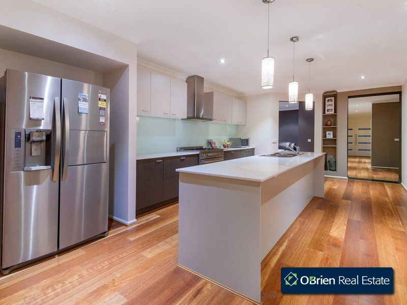 9 Cindy Court, Berwick VIC 3806