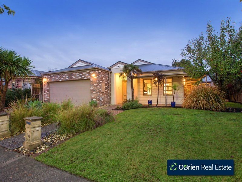 16 Sanctuary Way, Beaconsfield VIC 3807