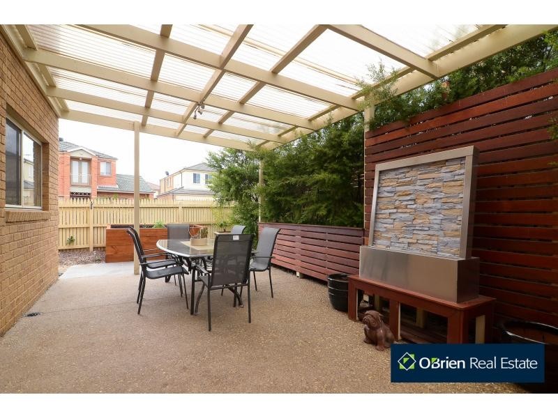 25 Amhurst Drive, Narre Warren South VIC 3805