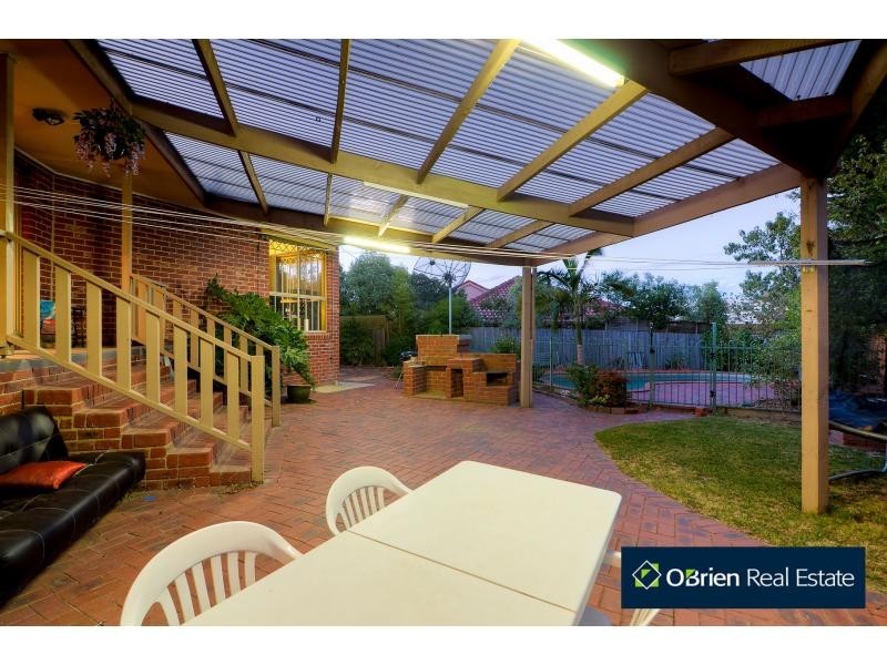 5 Naila Close, Endeavour Hills VIC 3802