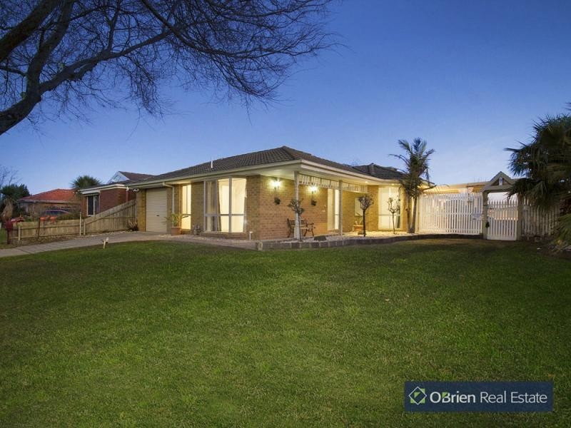 4 Maureen Court, Narre Warren VIC 3805