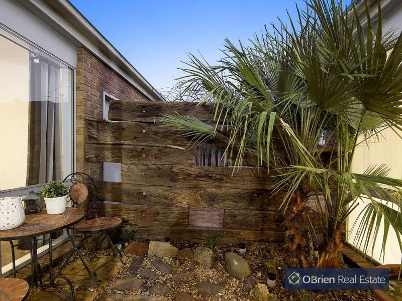 4 Maureen Court, Narre Warren VIC 3805