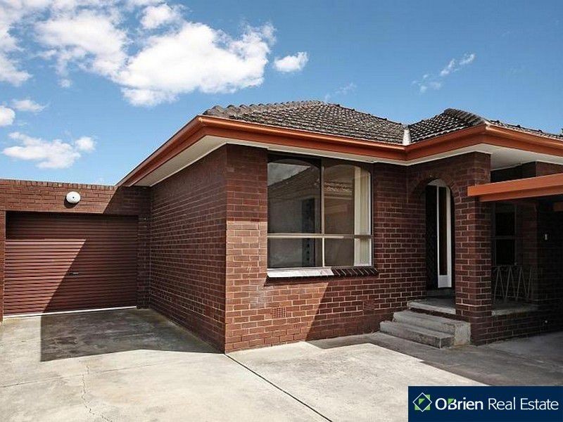 2/15 Glen Orme Avenue, Mckinnon VIC 3204