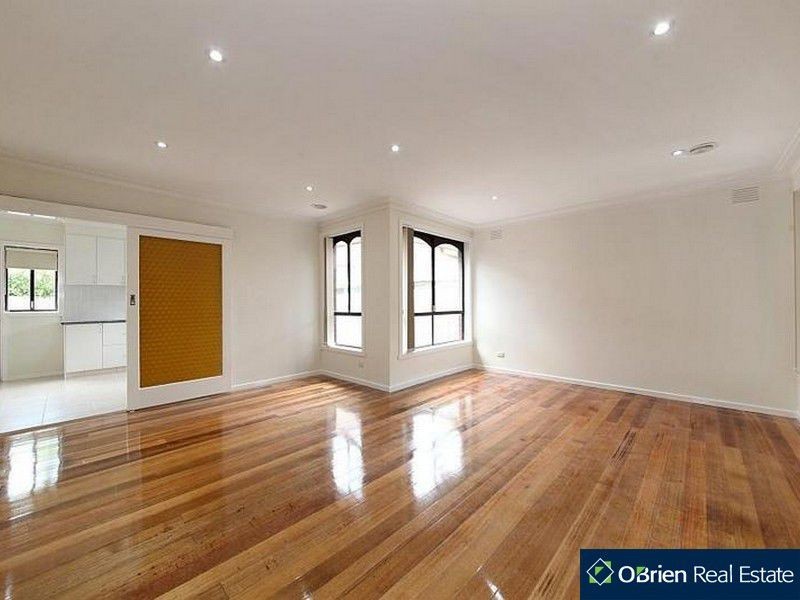 2/15 Glen Orme Avenue, Mckinnon VIC 3204