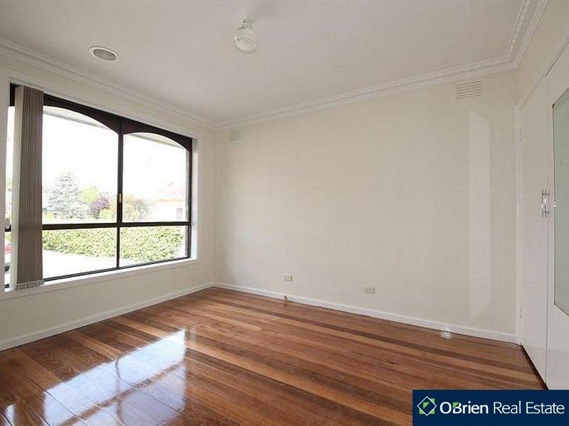 2/15 Glen Orme Avenue, Mckinnon VIC 3204