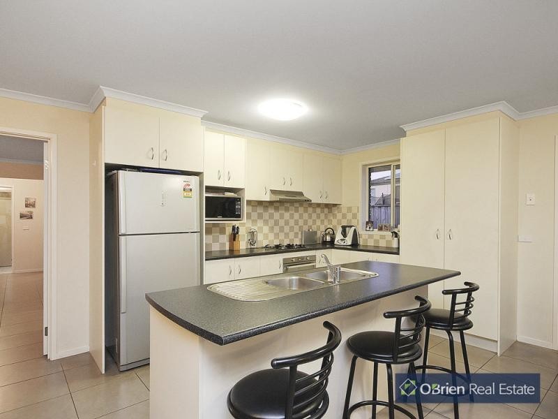7 Chesil Court, Narre Warren South VIC 3805