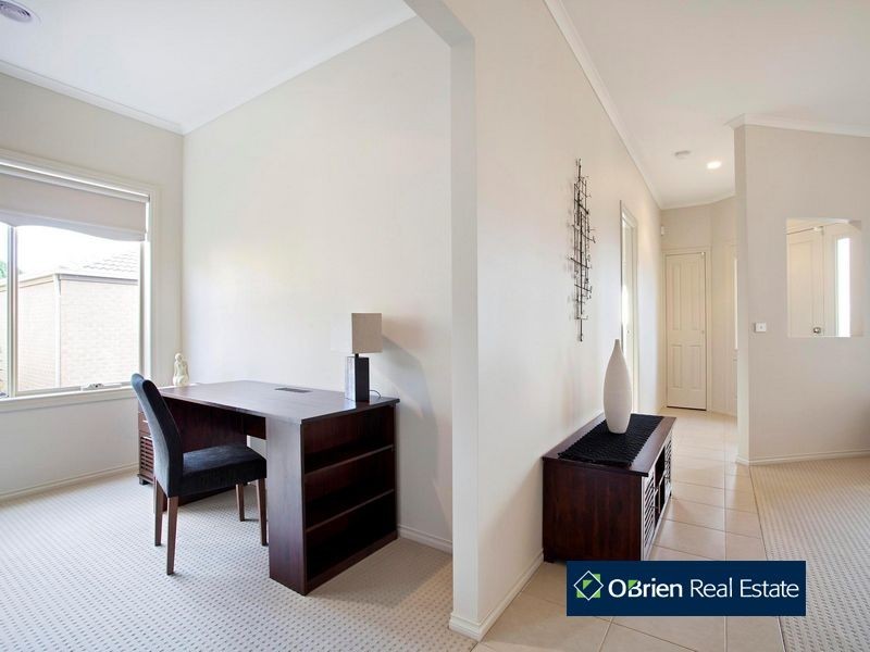 113 Jackson Drive, Drouin VIC 3818