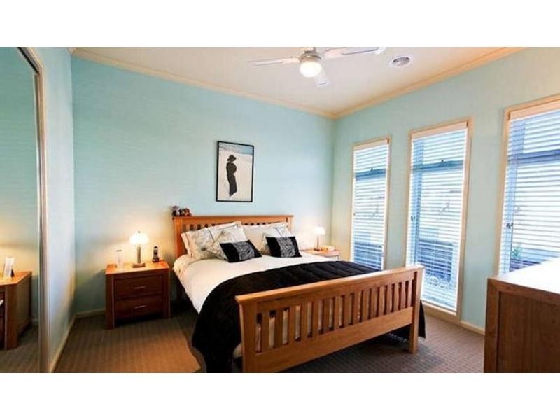 24 Eventide Rise, Pakenham VIC 3810