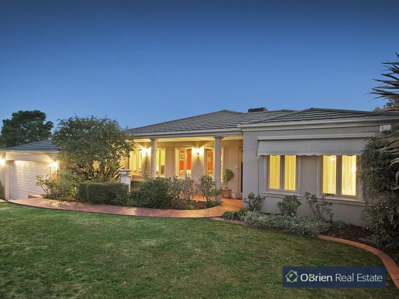 53 Edrington Park Drive, Berwick VIC 3806